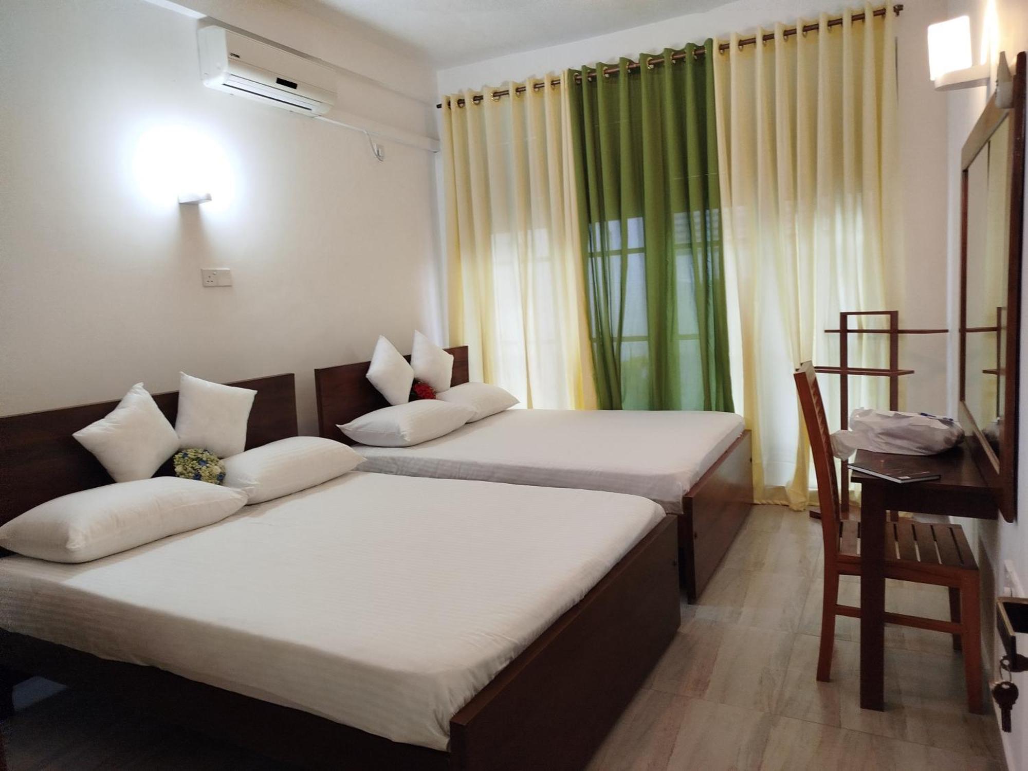 Hotel Elzangi Negombo Pokój zdjęcie