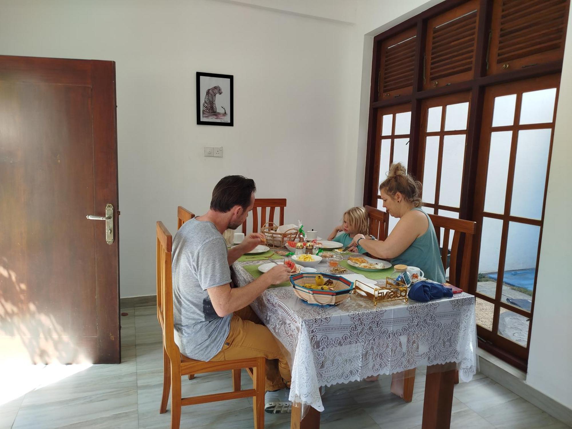 Hotel Elzangi Negombo Zewnętrze zdjęcie